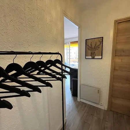 T2 A Cote De La Plage, Renove En 2023 Frejus